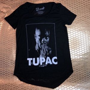 Tupac shirt